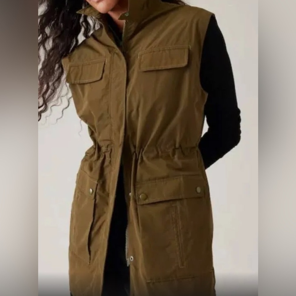 Athleta Boundless Utility Olive Green Vest 2 Way Zipper Closure Size Small